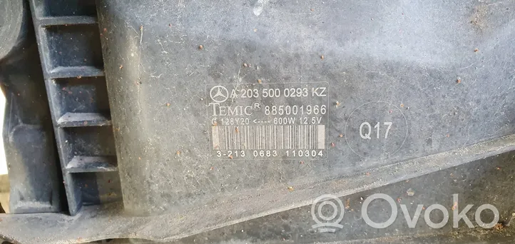 Mercedes-Benz CLK A209 C209 Keulan korin osa 