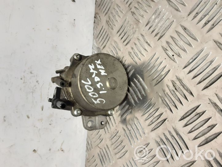 Fiat 500L Pompe à vide 55221036