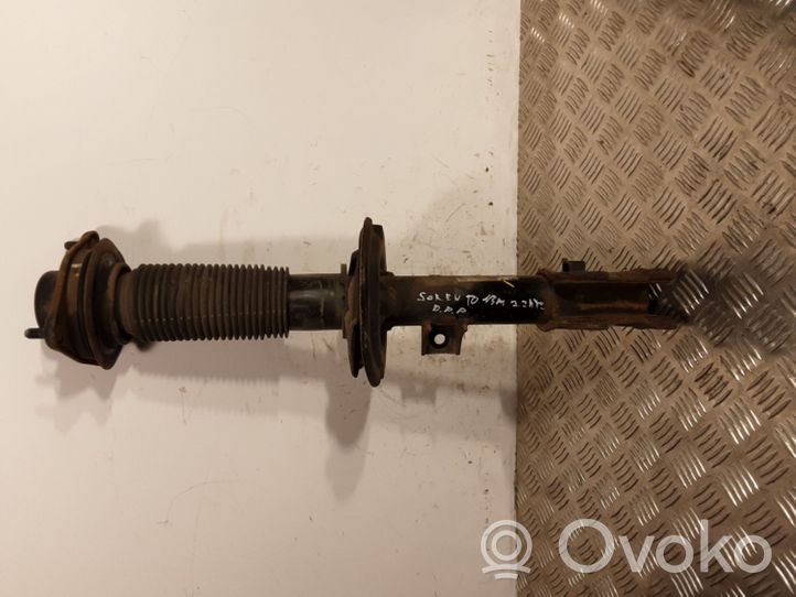 KIA Sorento Front shock absorber/damper 546612W500