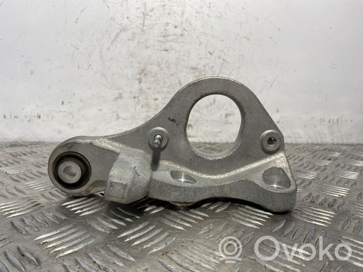 Volvo XC40 Staffa del cuscinetto di supporto dell’albero di trasmissione 32222463