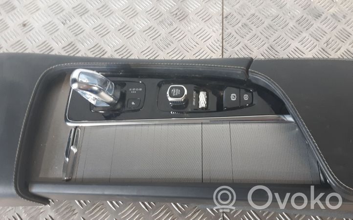 Volvo XC90 Käsinoja 