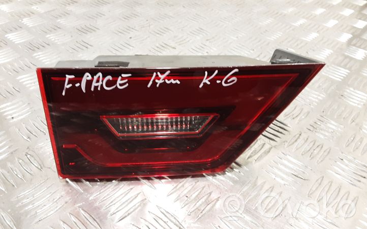 Jaguar E-Pace Lampy tylnej klapy bagażnika J9C313193CC