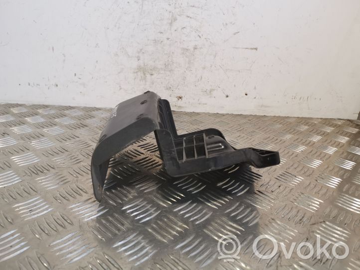 Hyundai Santa Fe Soporte de montaje del parachoques trasero 866172W000