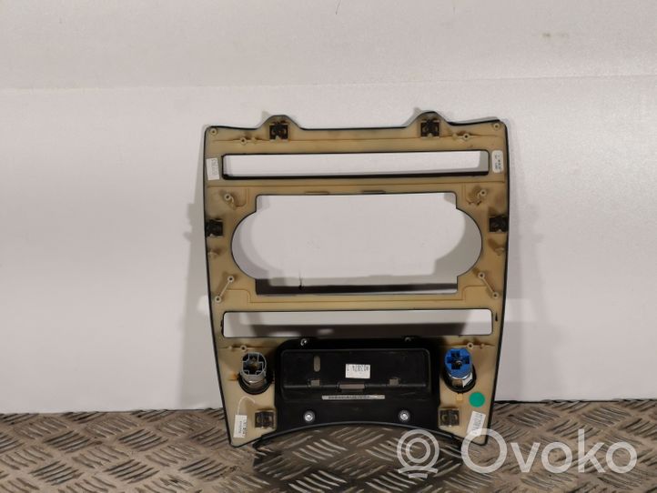 Jeep Grand Cherokee (WK) Console centrale, commande chauffage/clim 