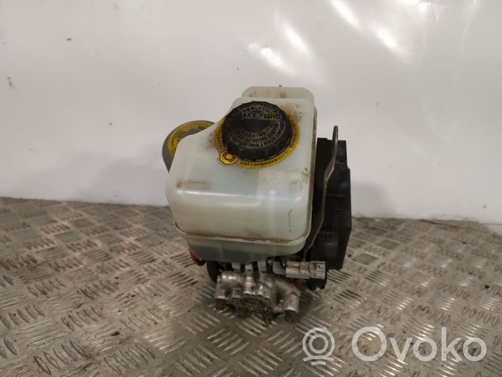 Lexus LX 570 Główny cylinder hamulca 8954160481