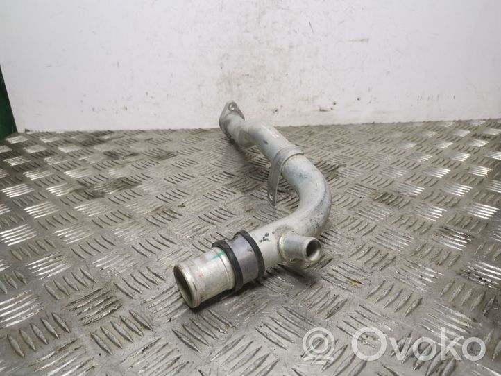 Jeep Cherokee Tuyau de liquide de refroidissement moteur 05047484AD