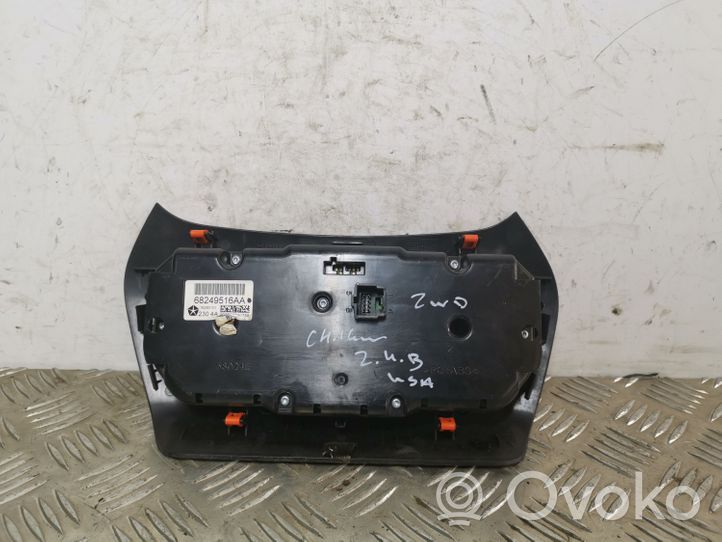 Jeep Cherokee Gaisa kondicioniera / klimata kontroles / salona apsildes vadības bloks (salonā) 68249516AA