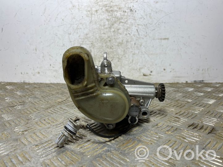 Nissan Qashqai Pompe à huile 2821800600