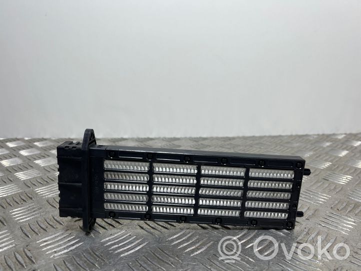 Jeep Cherokee Radiateur électrique de chauffage auxiliaire AA0134100830