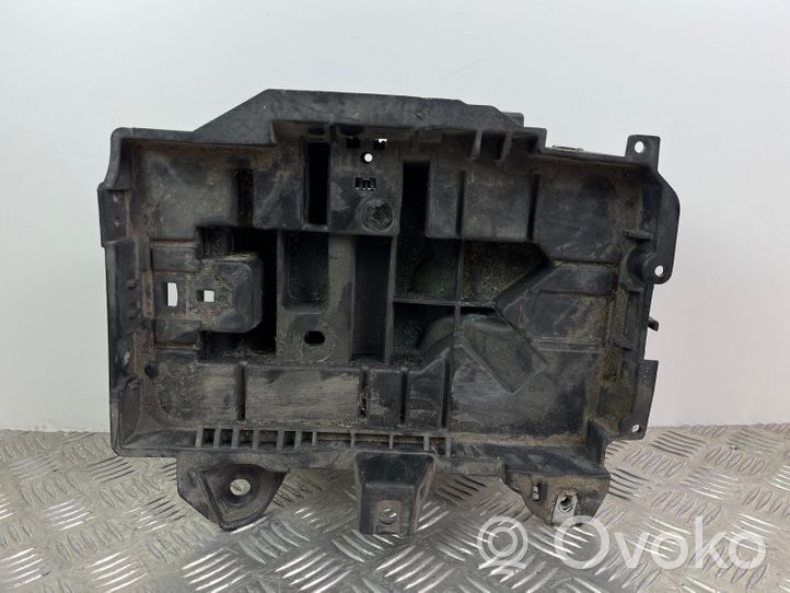 Jeep Cherokee Akumuliatoriaus tvirtinimo padas 68186053AB