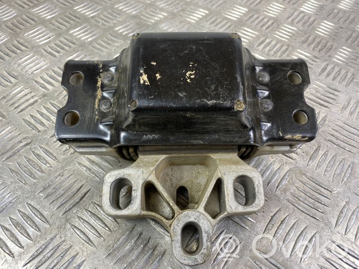 Volkswagen Tiguan Gearbox mount 