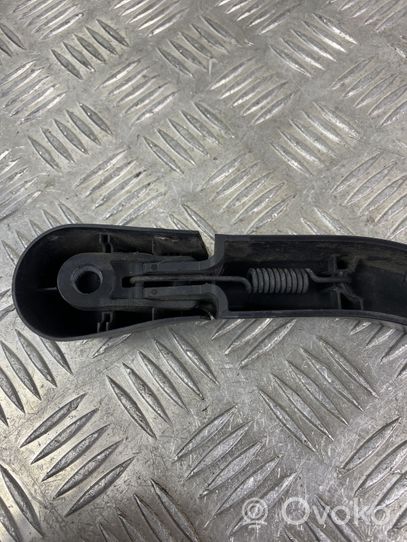 KIA Sorento Rear wiper blade arm 