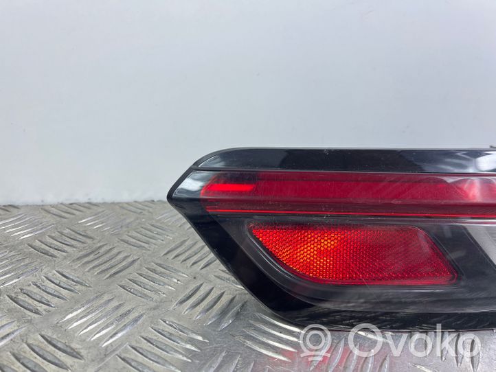 Jeep Grand Cherokee WL Rear/tail lights P68421133AD