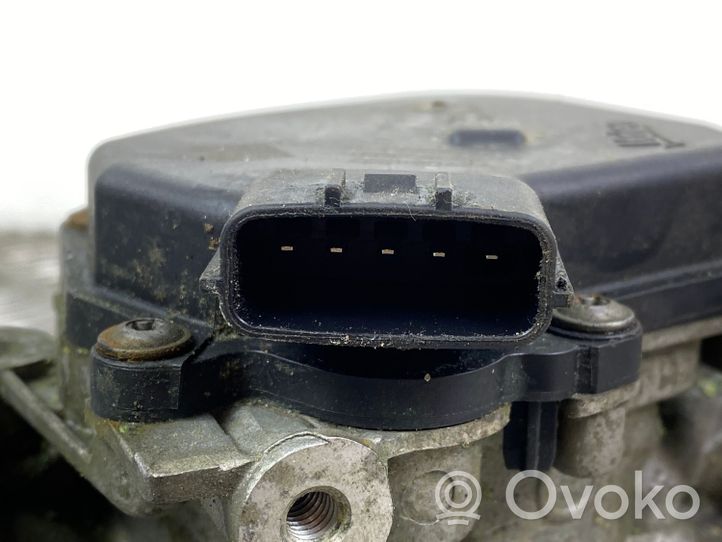 Infiniti QX80 Boîtier de thermostat / thermostat 600502031