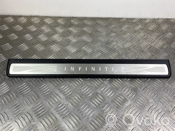 Infiniti QX80 Etuoven kynnyksen suojalista 769B11LAOA