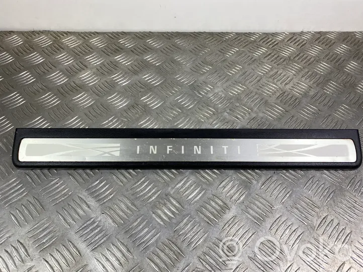 Infiniti QX80 Moldura protectora del borde delantero 769B11LAOA