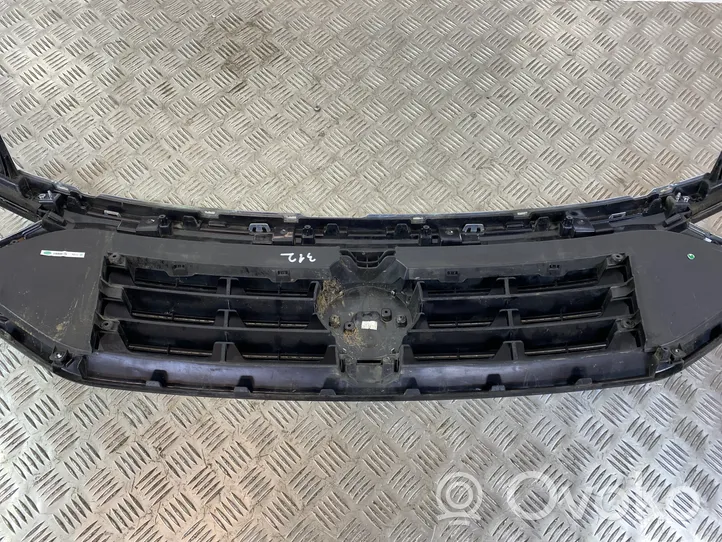 SsangYong Rexton Grille calandre supérieure de pare-chocs avant 