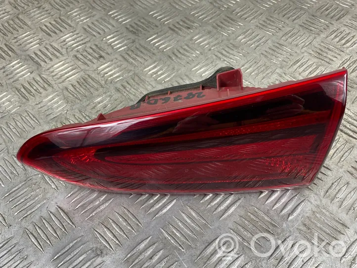 Hyundai Santa Fe Tailgate rear/tail lights 92404S2000