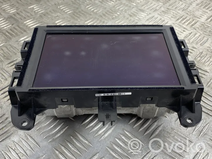 Dodge Durango Panel / Radioodtwarzacz CD/DVD/GPS P68399232AC