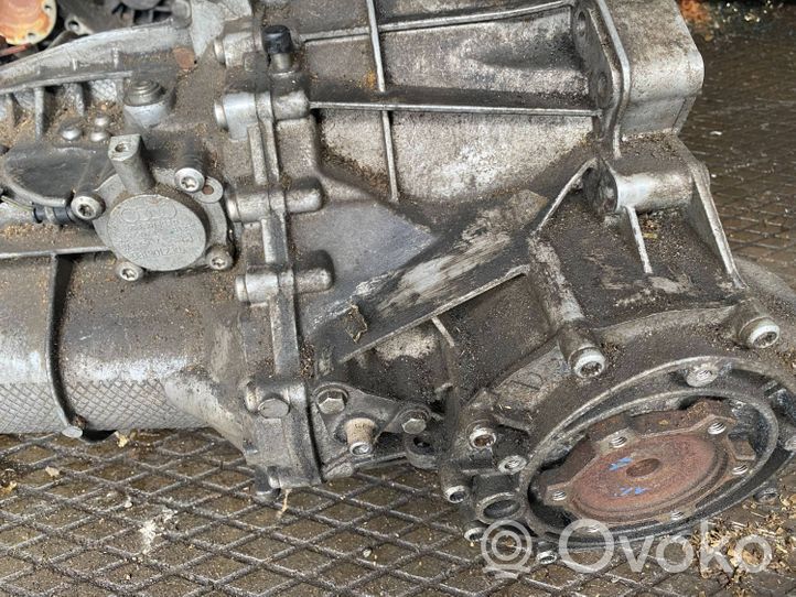 Audi A6 S6 C7 4G Mechaninė 6 pavarų dėžė 3B1301103