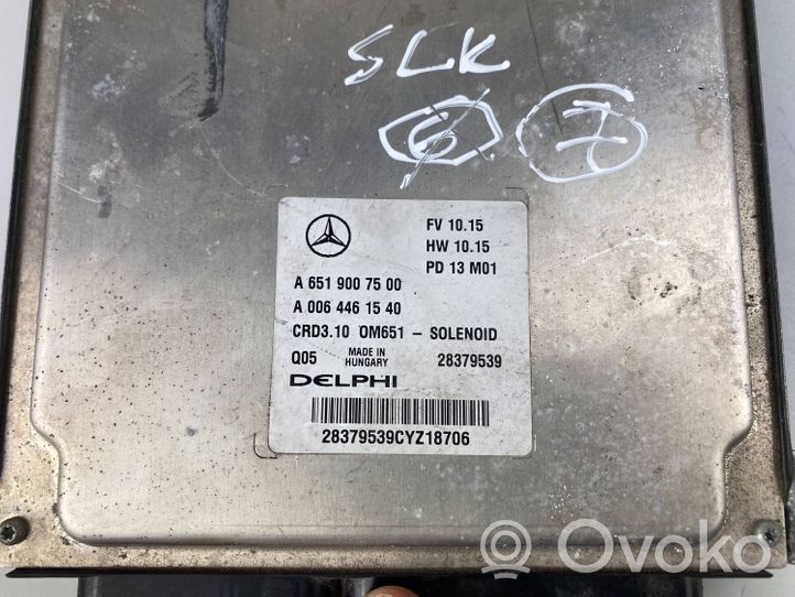 Mercedes-Benz SLK R172 Moottorin ohjainlaite/moduuli A6519007500