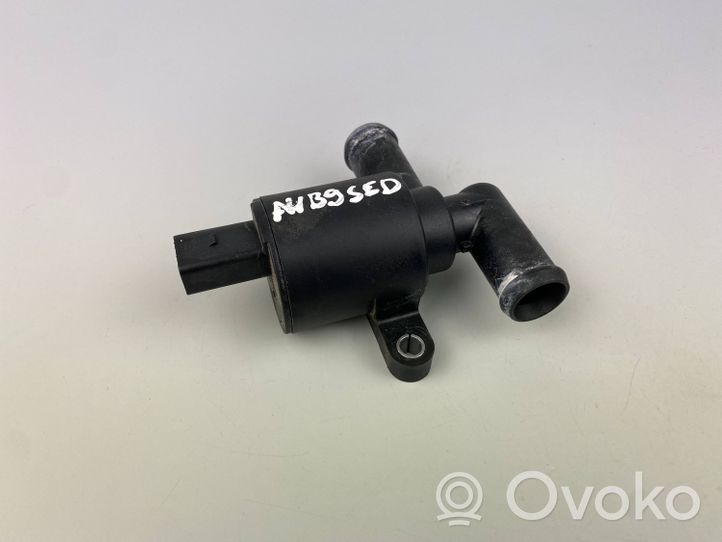 Audi A4 S4 B9 Pompa elettrica dell’acqua/del refrigerante ausiliaria 4H0121671D