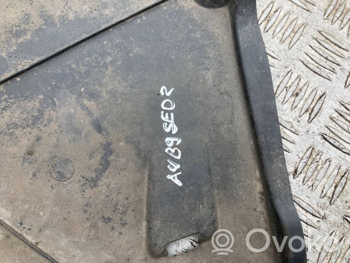 Audi A4 S4 B9 Osłona tylna podwozia 8W0825219A