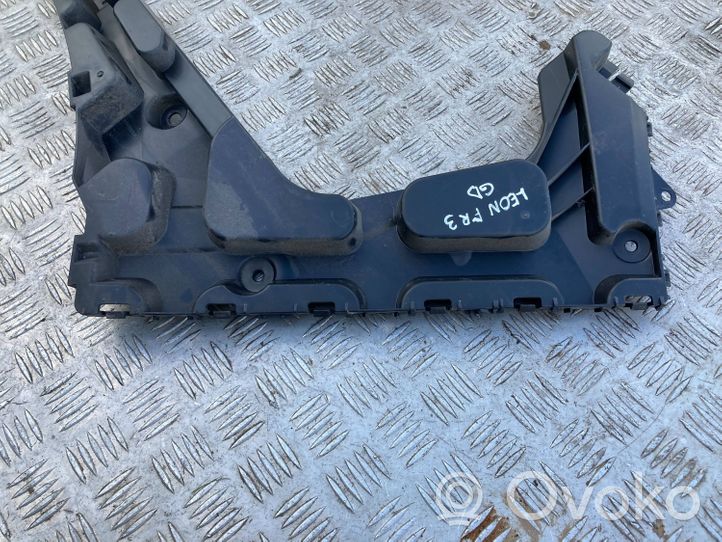 Seat Leon IV Staffa angolare del supporto di montaggio del paraurti 5F9807376