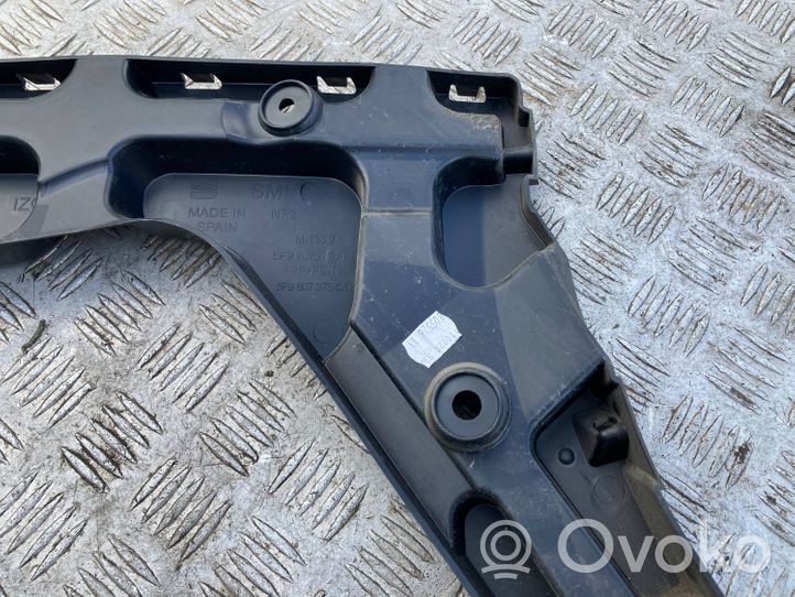 Seat Leon IV Staffa angolare del supporto di montaggio del paraurti 5F9807375