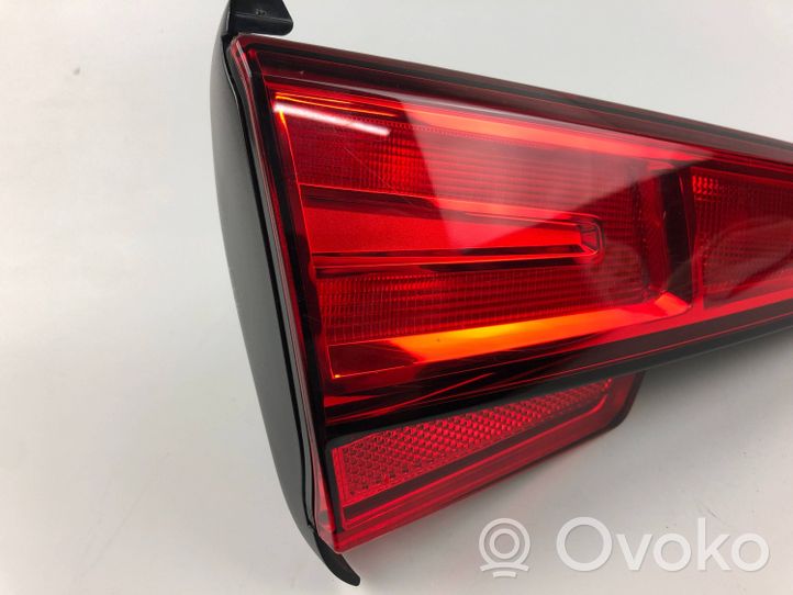 Audi A4 S4 B9 Lampa tylna 8W5945075A