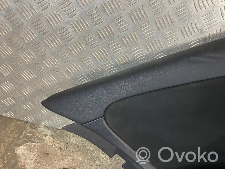 Mercedes-Benz A W177 Takaoven verhoilu A1777301101