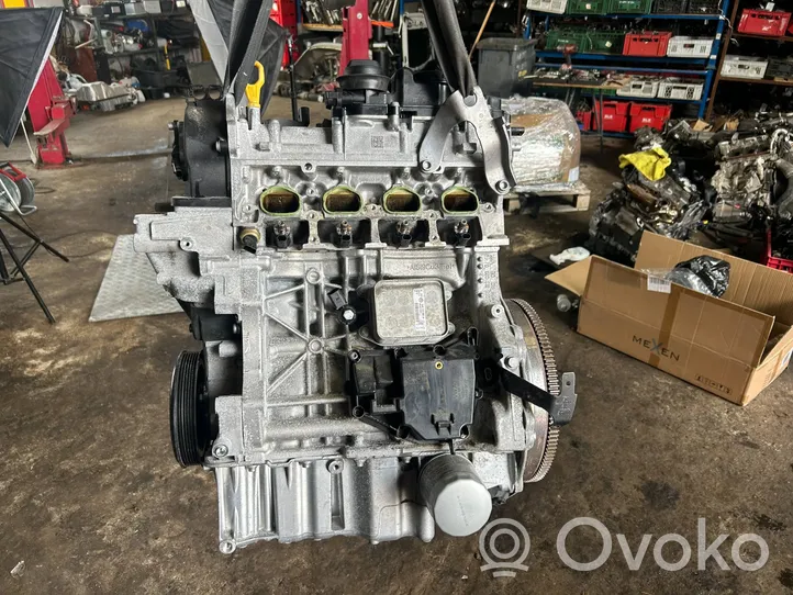 Volkswagen Golf VIII Moottori DFY