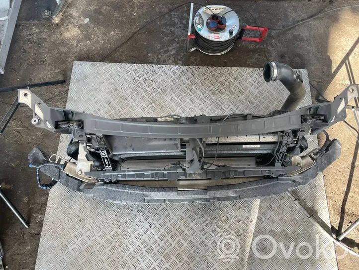 Audi S5 Facelift Pannello di supporto del radiatore 