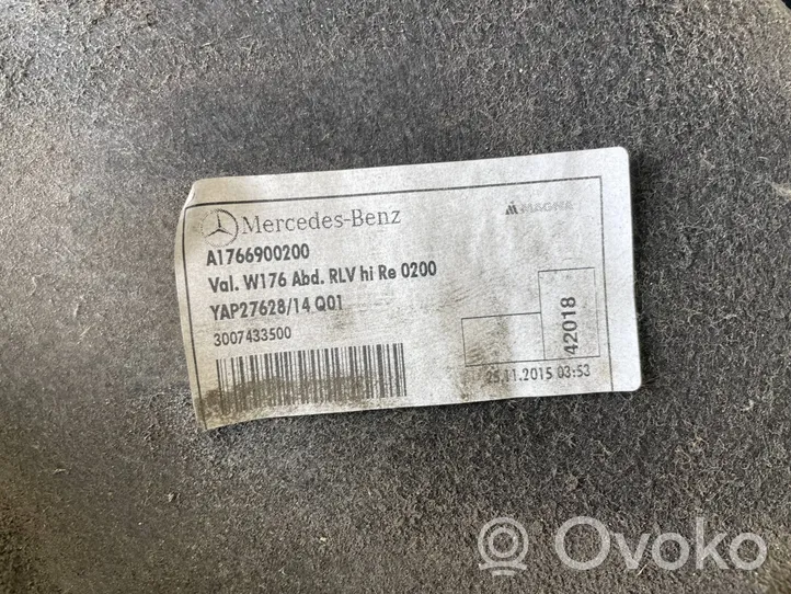 Mercedes-Benz A W176 Rivestimento paraspruzzi parafango posteriore A1766900200