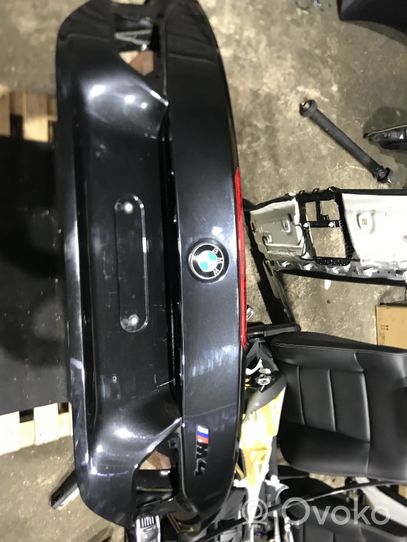 BMW M4 F82 F83 Takaluukun/tavaratilan kansi 41007354896