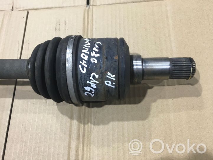 KIA Carnival Front driveshaft 