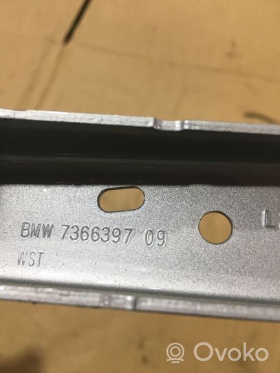 BMW 5 G30 G31 Zawias klapy tylnej bagażnika 7366397
