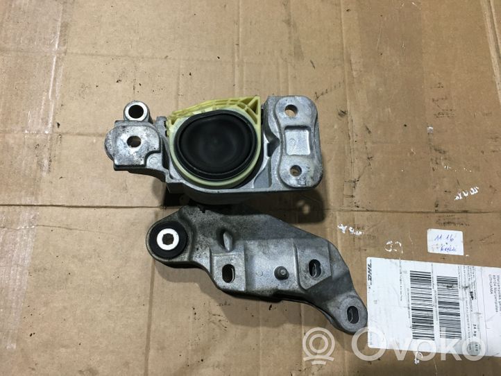 Mercedes-Benz Vito Viano W447 Supporto di montaggio del motore A4472410713