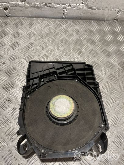 BMW 5 E60 E61 Enceinte subwoofer 43040741975