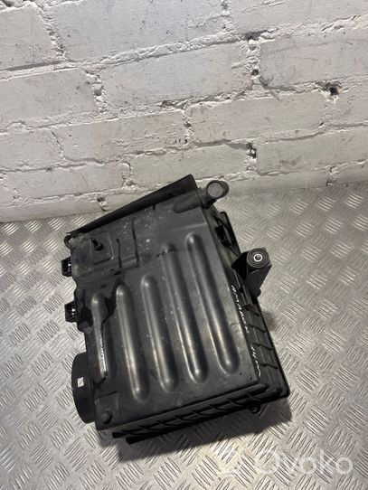 Volkswagen Amarok Caja del filtro de aire 2H0129607F