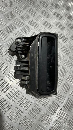 Volkswagen Caddy Przełącznik / Przycisk otwierania klapy bagażnika 7E5827315