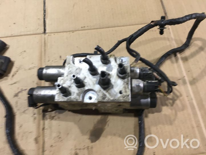 BMW X5 E70 Stabilizator aktywny osi przedniej / Zestaw 6794578