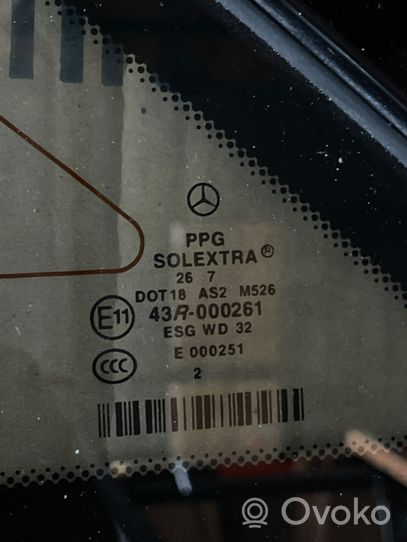 Mercedes-Benz E W211 Finestrino/vetro retro 