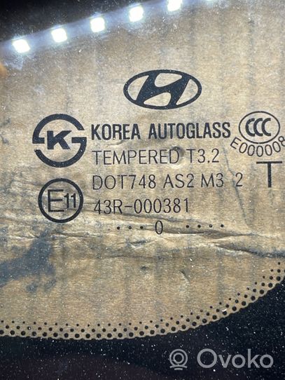 Hyundai i30 Szyba karoseryjna tylna 