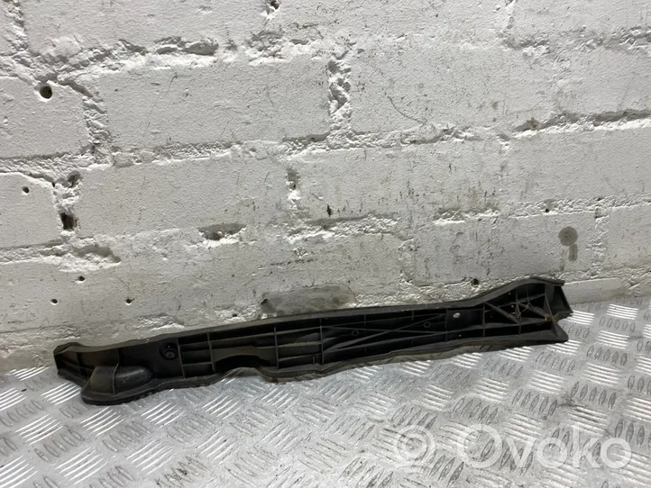 Toyota RAV 4 (XA30) Supporto di montaggio del parafango 5382842061