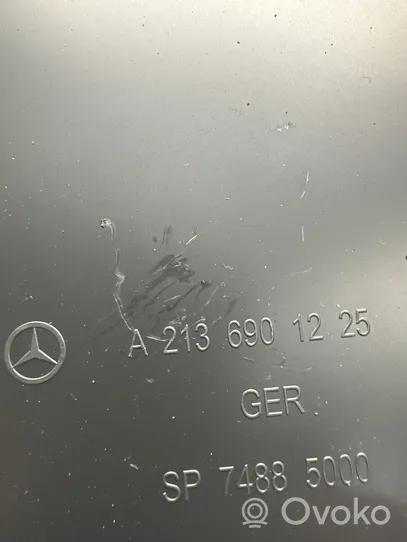 Mercedes-Benz E AMG W213 Rivestimento montante (B) (fondo) A2136901225