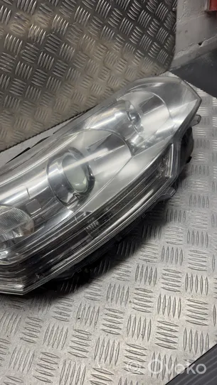 Citroen C5 Lampa przednia 