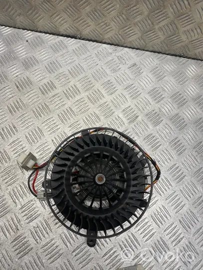 Mercedes-Benz E AMG W210 Soplador/ventilador calefacción A2108211551