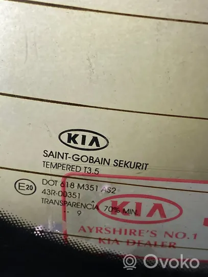 KIA Ceed Takalasi/takaikkuna 