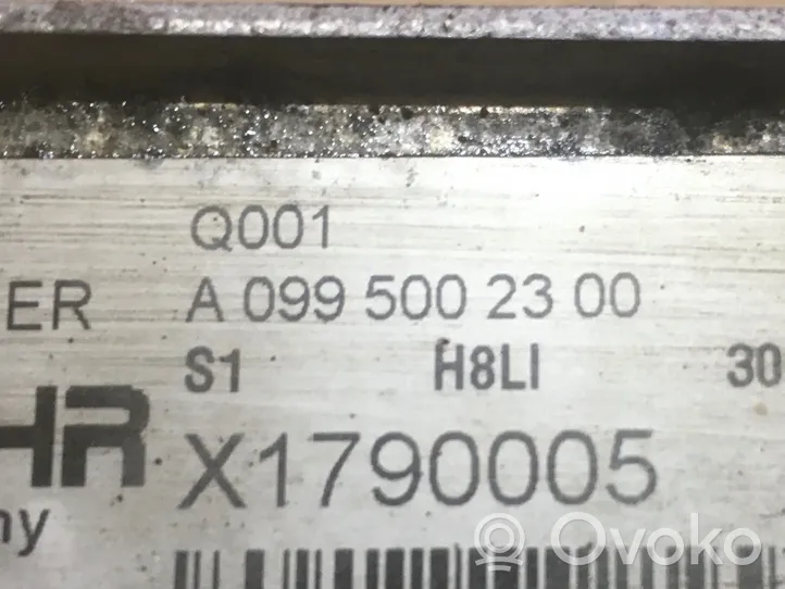 Mercedes-Benz SLK R172 Vaihteistoöljyn jäähdytin A0995002300